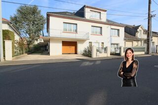  Maison à vendre 8 pièces 211 m²