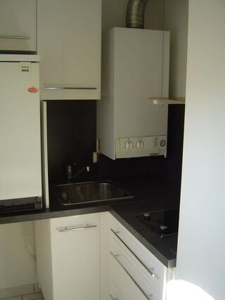  Appartement à louer 1 pièce 25 m²