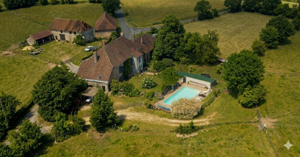 Coup de coeur assuré -Propriété de caractère en pierre-Maison familiale & gîte de 280m2 sur un terrain d'environ 2,8 ha proche d