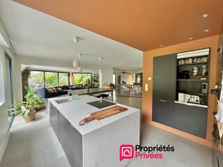  Maison à vendre 8 pièces 254 m²