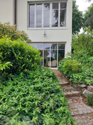  Maison � vendre 8 pi�ces 230 m�