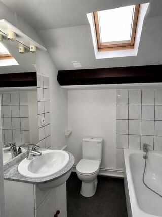  Appartement à louer 1 pièce 27 m²