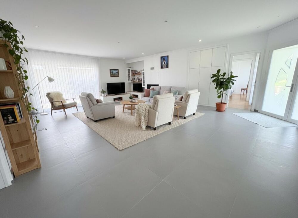 Vente Maison Maison PLAIN PIED TOTAL Montreuil Juigne 5 pièce(s) 160 m2 Montreuil juigne
