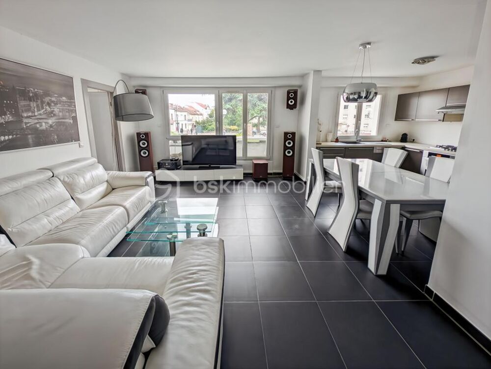 SUPERBE APPARTEMENT F4 3 CHAMBRES CENTRE VILLE DE SAINT GRATIEN - LE FORUM