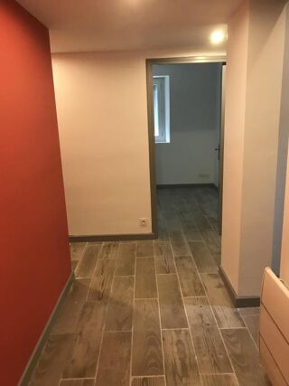  Appartement à louer 6 pièces 129 m²
