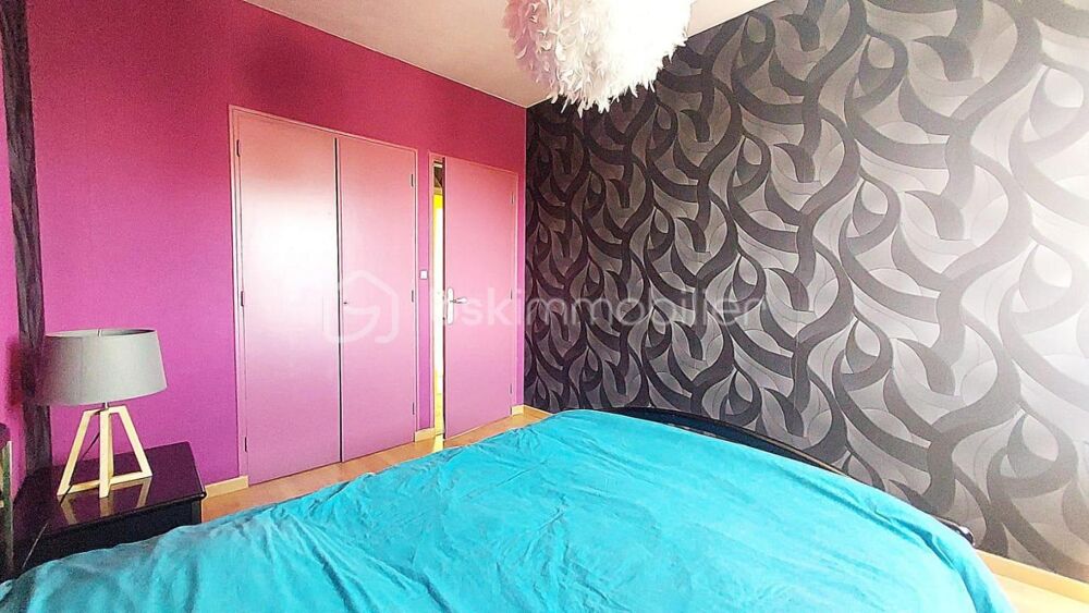 Appartement 4 pièces de 87 m² avec balcon, cave et garage - Saint Jean de la Ruelle limite Saran