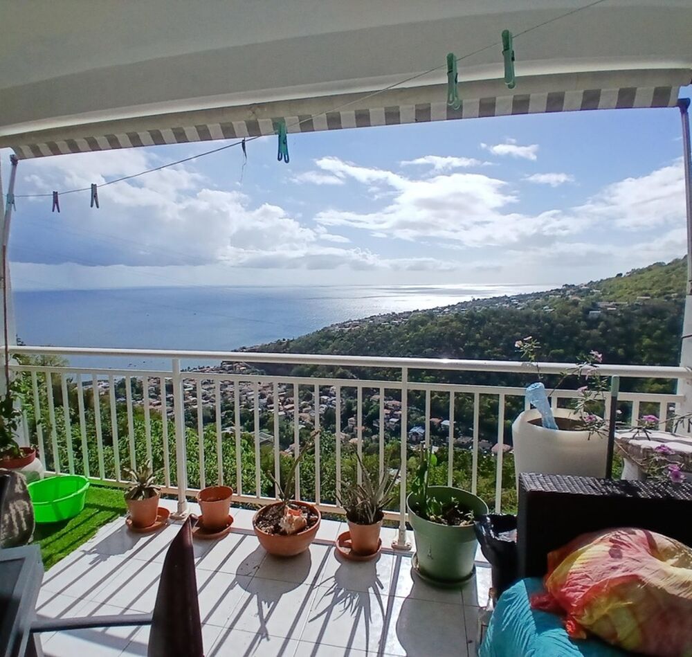 A VENDRE T2 RARE AVEC GRANDE TERRASSE VUE MER SCHOELCHER (972)