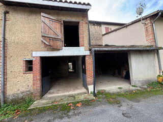  Parking / Garage à vendre 2 pièces 153 m²