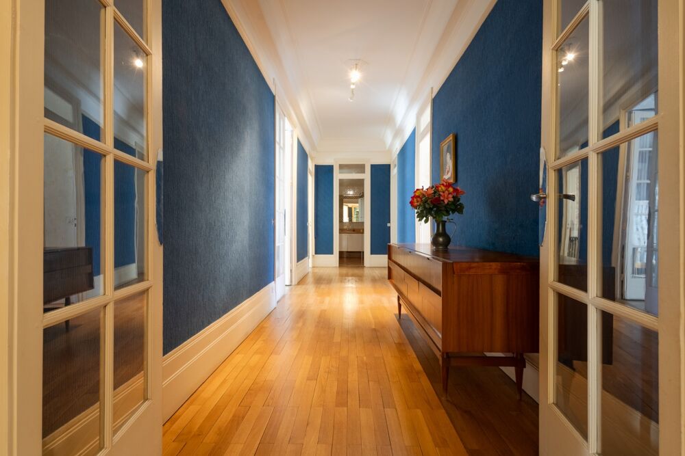 Vente Appartement ***VISITE VIRTUELLE DISPONIBLE SUR DEMANDE...LYON 6e…BOULEVARD DES BELGES…APPARTEMENT BOURGEOIS 193 M² À RÉINVENTER…BALCON…ASCEN Lyon 6