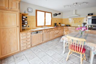  Maison  vendre 7 pices 180 m