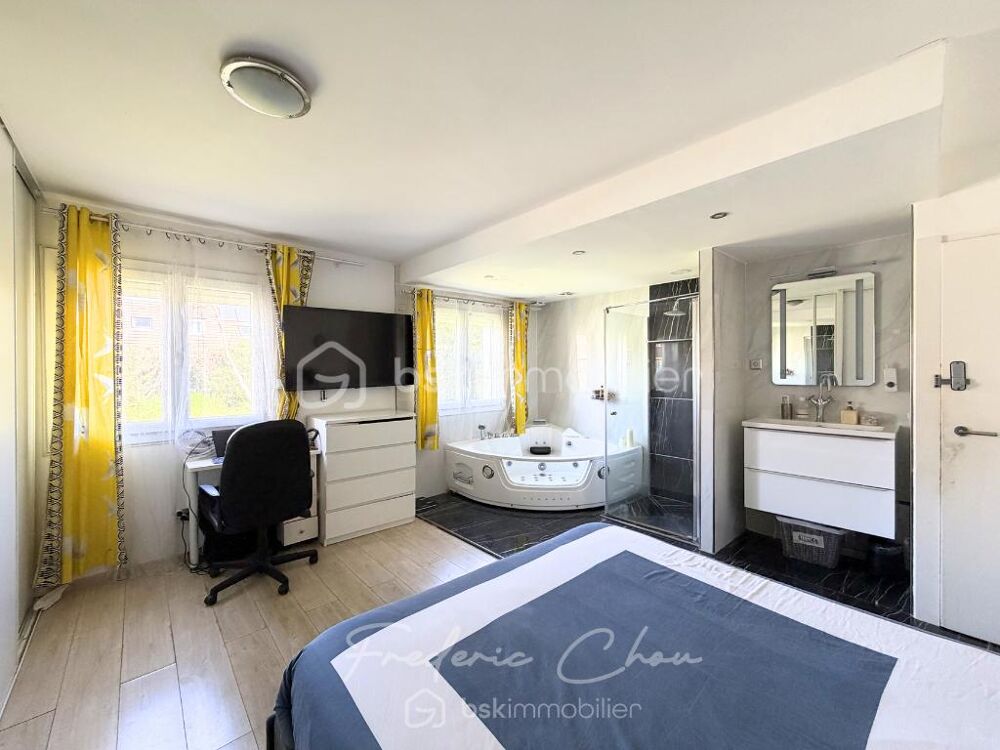 PAVILLON FAMILIAL DE 114 M² AVEC GRAND JARDIN SANS VIS-A-VIS