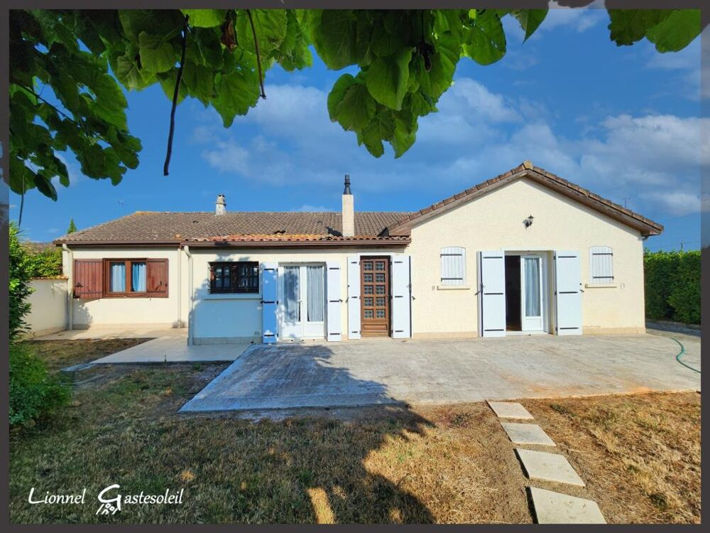 Maison à vendre de plain pied 3 chambres double garage et piscine sur la commune de PINEUILH (33)