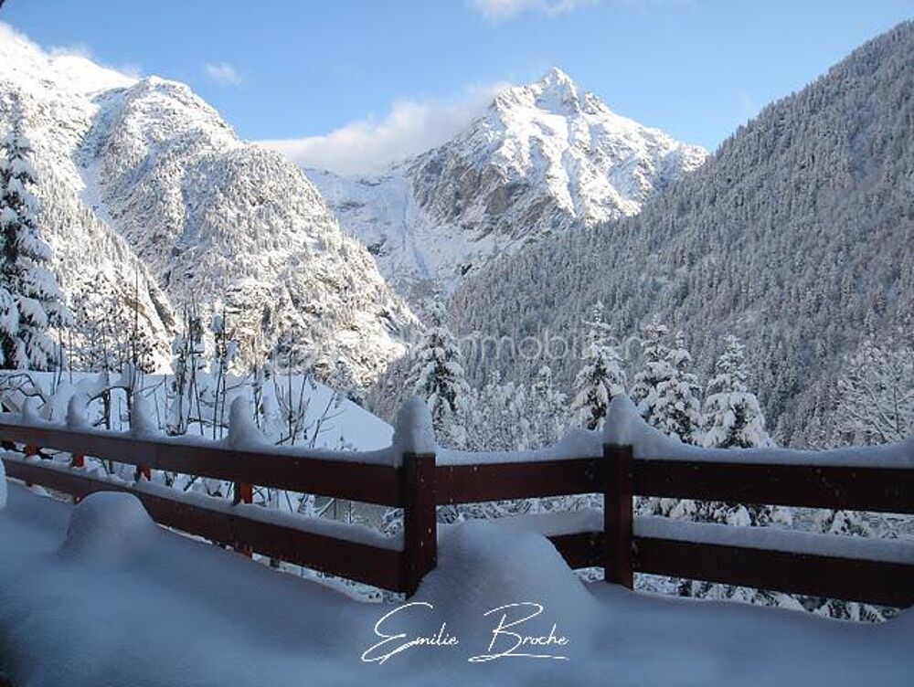 CHALET 4 CHAMBRES - EN PLEINE NATURE - A 15 MINUTES DES PISTES DE SKI