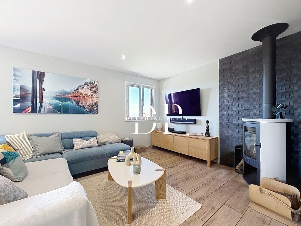 Maison à vendre 4 pièces de 122 m2 LUCINGES (74)
