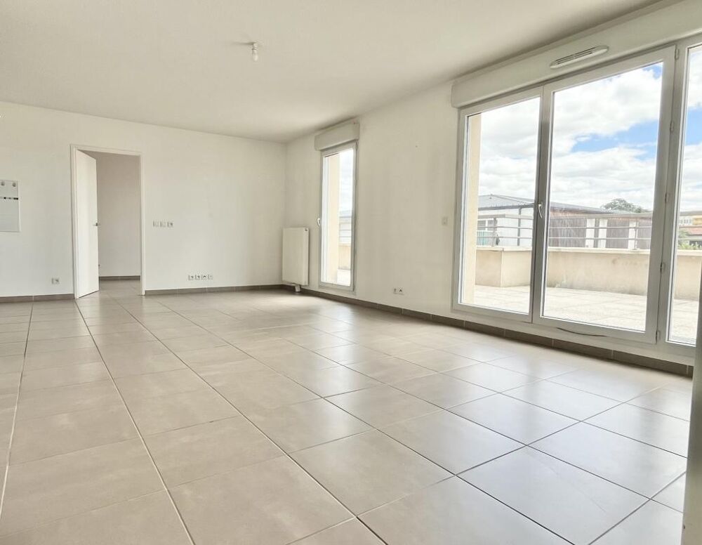 BORDEROUGE - T4 AVEC GRANDE TERRASSE ET 2 PARKINGS
