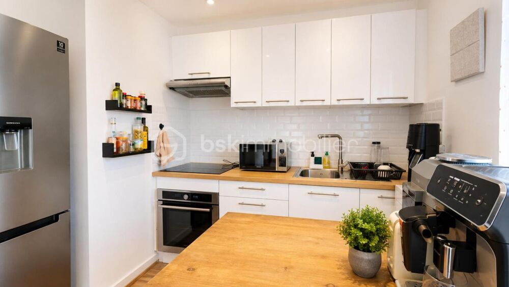 Vente Appartement T3 traversant avec deux balcons – lumineux – climatisation – cave – faibles charges La seyne sur mer