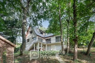  Maison � vendre 8 pi�ces 228 m�