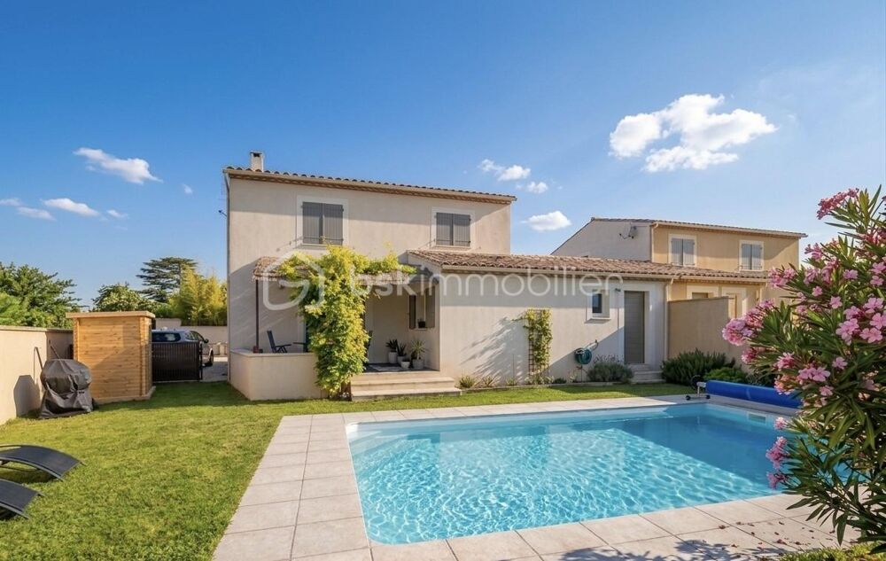 ROCHEFORT-DU-GARD / VILLA CONTEMPORAINE 114 m² / PISCINE