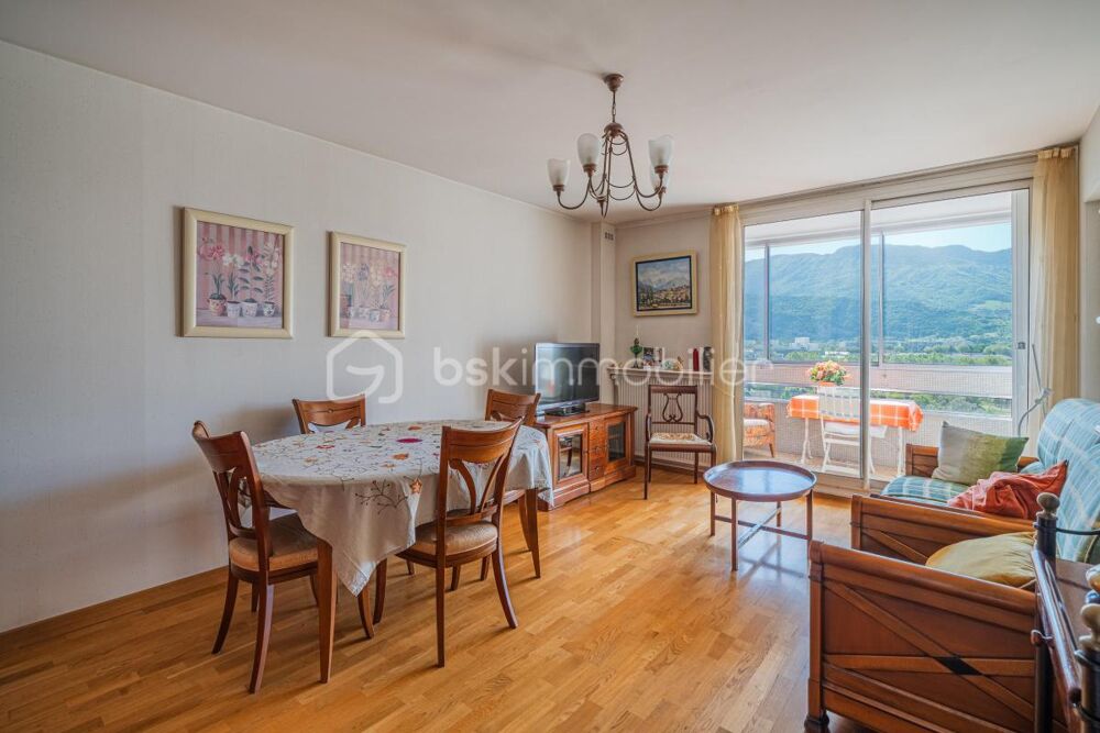 Vente Appartement 81 m² – 3 chambres – 2 loggias – fort potentiel ! Echirolles