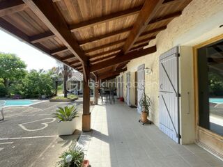  Maison  vendre 7 pices 270 m