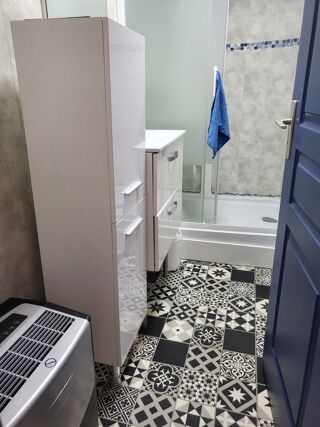  Appartement à louer 2 pièces 37 m²