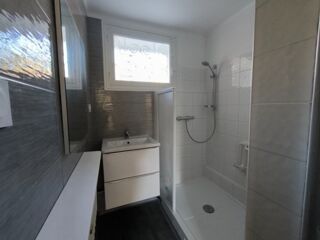 Appartement à louer 3 pièces 56 m²