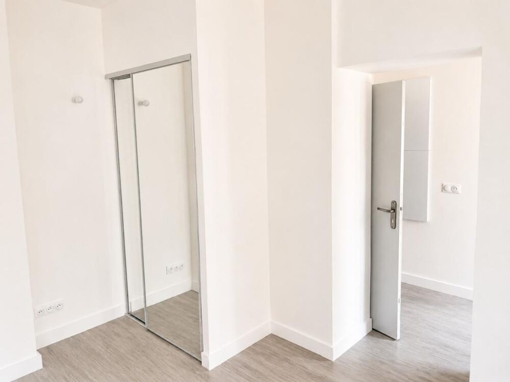 Location Appartement Studio à Reims RESIDENCE LE 31 Reims
