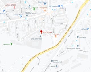  Parking / Garage à louer  Bordeaux