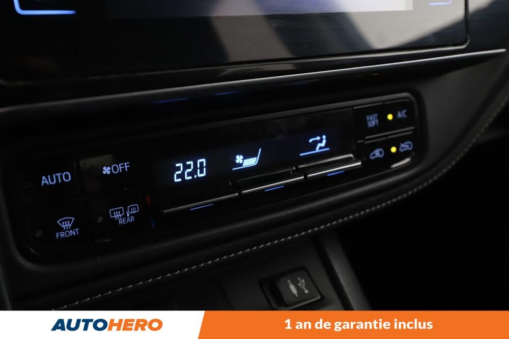 Auris 1.8 Hybride Collection CVT Auto 136H 2018 occasion 92130 Issy-les-Moulineaux