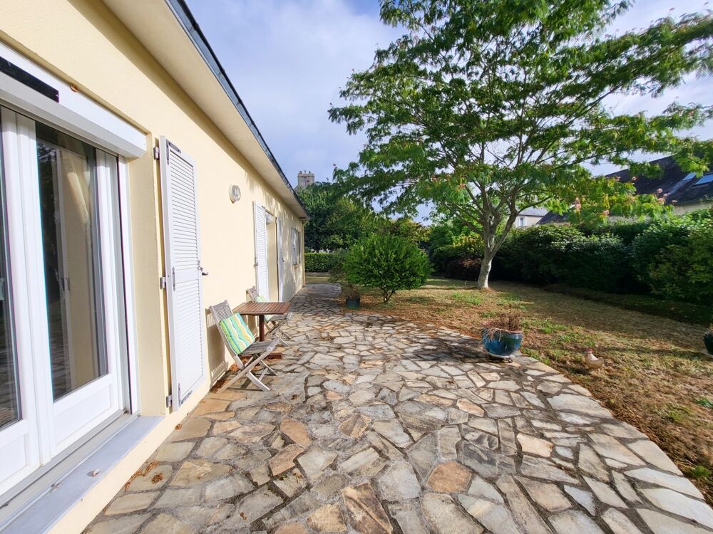 Vente Maison Maison néo-bretonne de plain-pied à vendre 8 pièces PLOMODIERN (29) Plomodiern