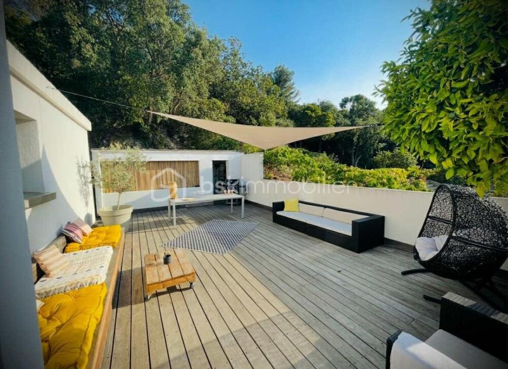 Maison individuelle avec piscine & appartement indépendant !