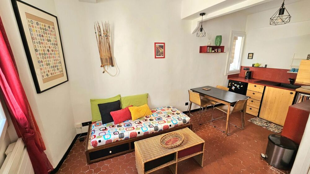 Duplex au 1er étage dans une petite copropriété de 3 lots à Claviers, Var