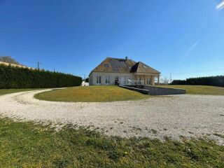  Maison � vendre 9 pi�ces 270 m�