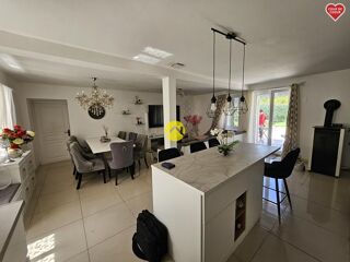  Maison  vendre 6 pices 140 m