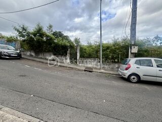  Terrain  vendre 300 m
