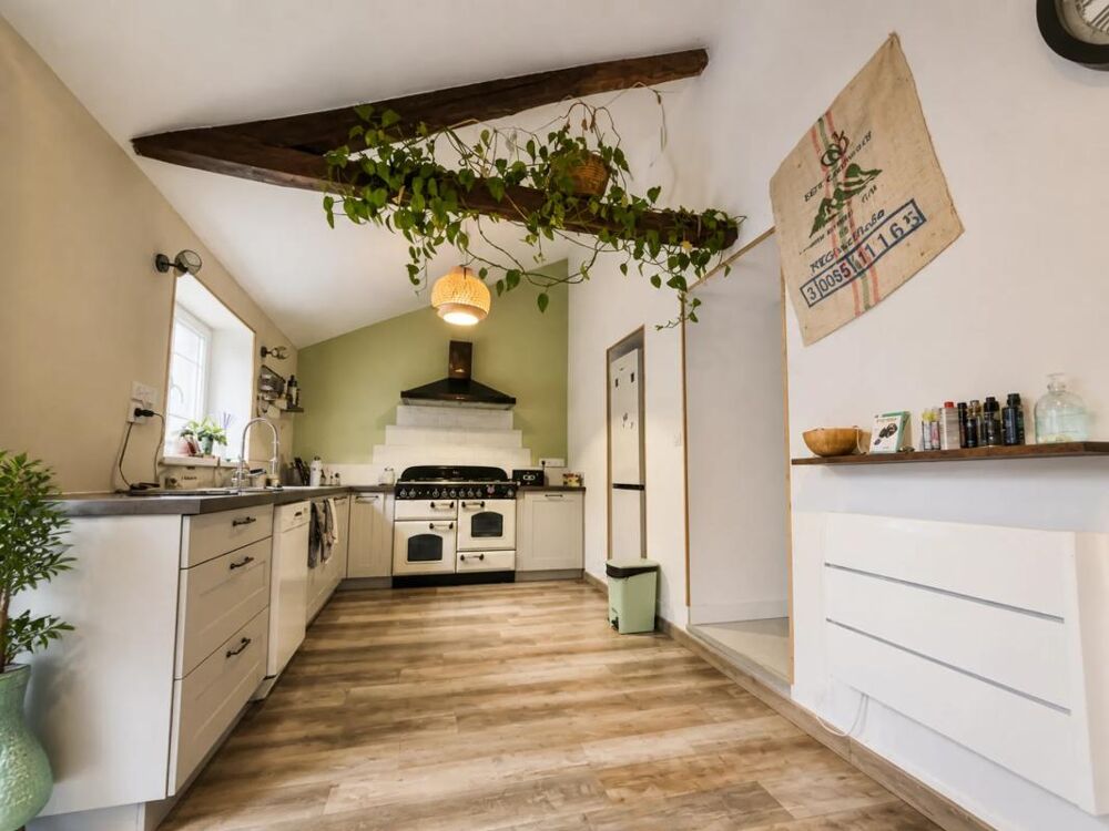 Vente Maison Maison de 6 pièces de 180 m² à Saint-Germain-des-Bois Saint germain des bois