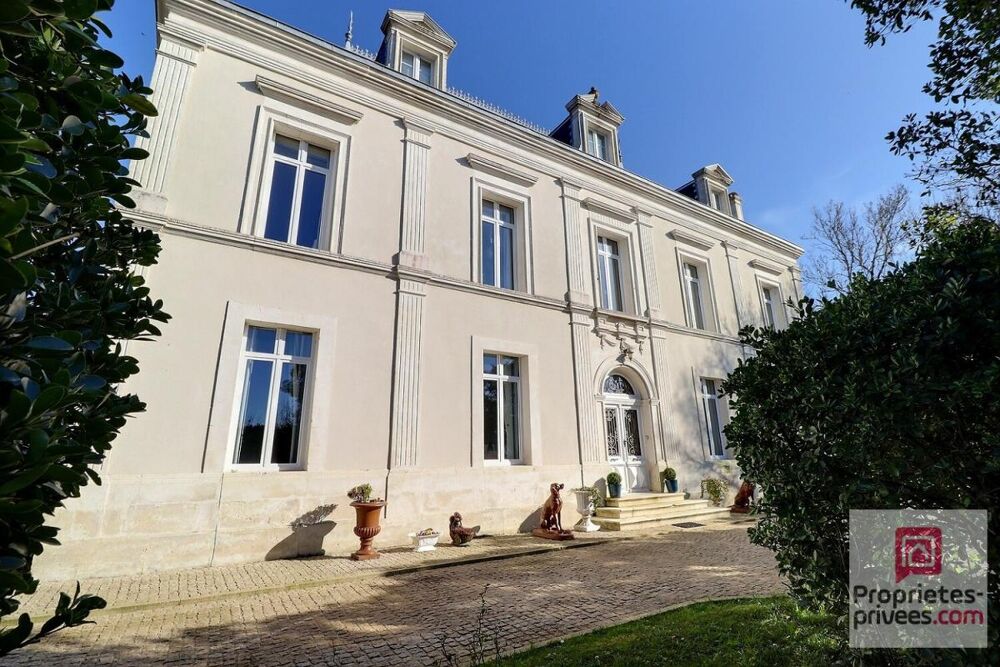 à vendre  Propriété/château Villeneuve-la-Comtesse (17330)