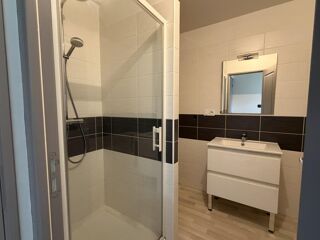  Appartement à louer 2 pièces 46 m²