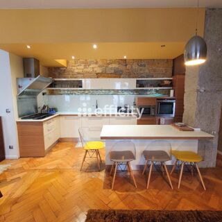  Appartement � vendre 5 pi�ces 156 m�