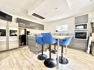  Propriété/château à vendre 6 pièces 180 m²
