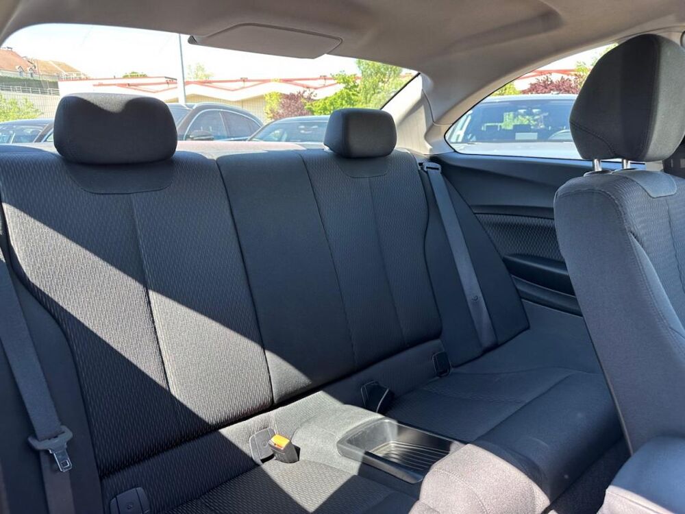 Serie 2 (F22) COUPE 218D LOUNGE BVA8 2015 occasion 78240 Chambourcy