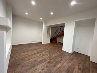  Immeuble à vendre 11 pièces 312 m²