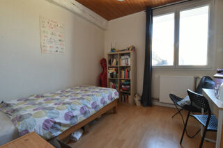  Appartement à vendre 4 pièces 77 m²