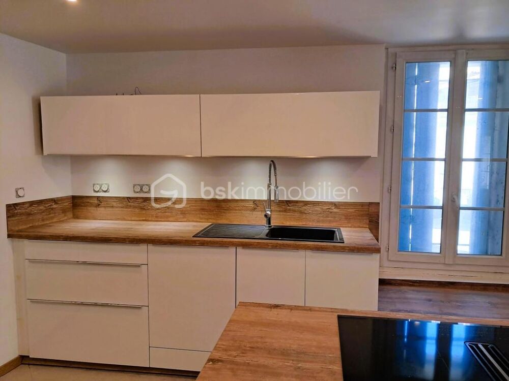 EXCLUSIVITÉ  Superbe maison de village de caractère entièrement rénovée  180 m² de charme et de prestations haut de gamme