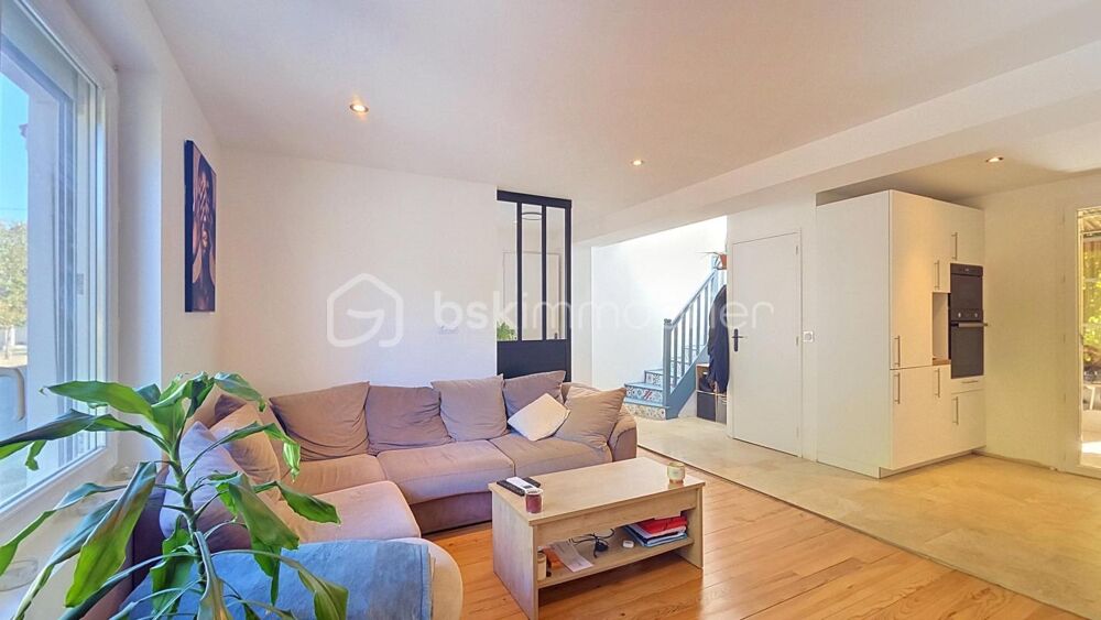 Vente Maison Maison 5 pièces avec 4 chambres, jardin et dépendance Carbon blanc