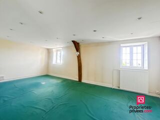  Immeuble � vendre 15 + pi�ces 550 m�