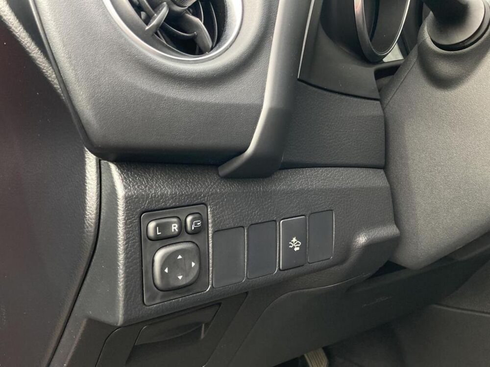 Auris HSD TECHNOLINE 136h - SUIVI EXCLUSIF TOYOTA 2017 occasion 14650 Carpiquet