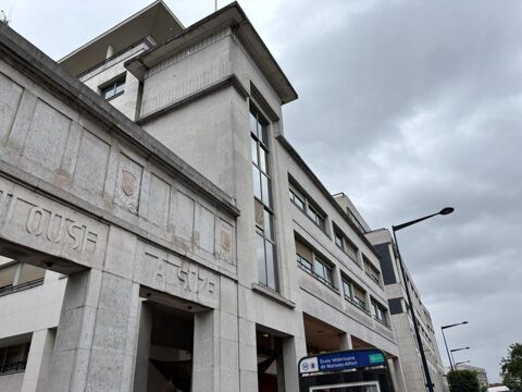 Locaux fonctionnels, lumineux et rationnels situés à proximité immédiate du métro 11428 94700 Maisons alfort
