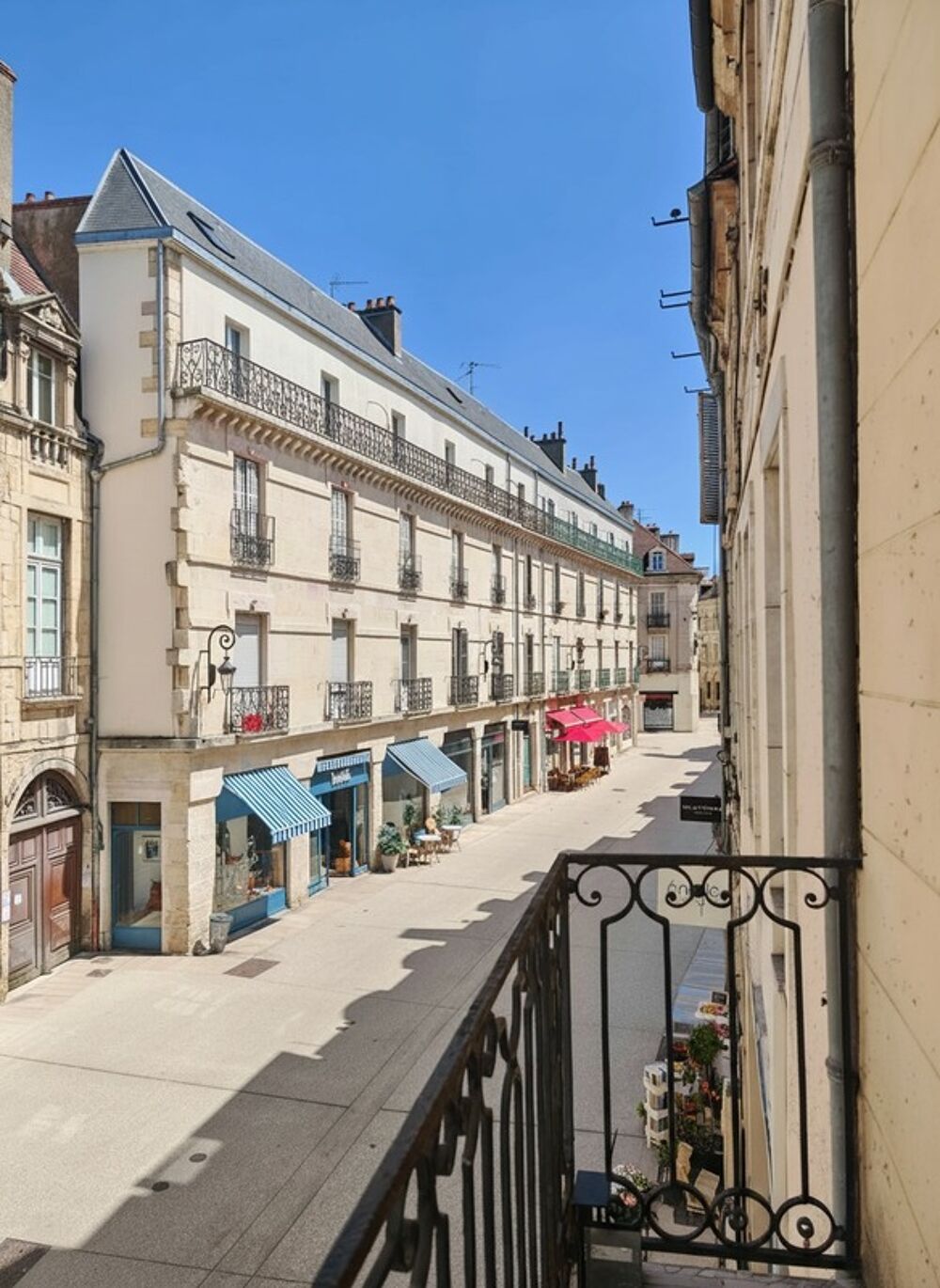 Appartement T2 ancien hypercentre avec balcon