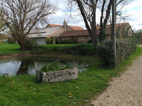   MAISON de CARACTERE - 5 Chambres - 274m� - SILLARS - 86320 Maison - 13 pi�ce(s) - 274 m�